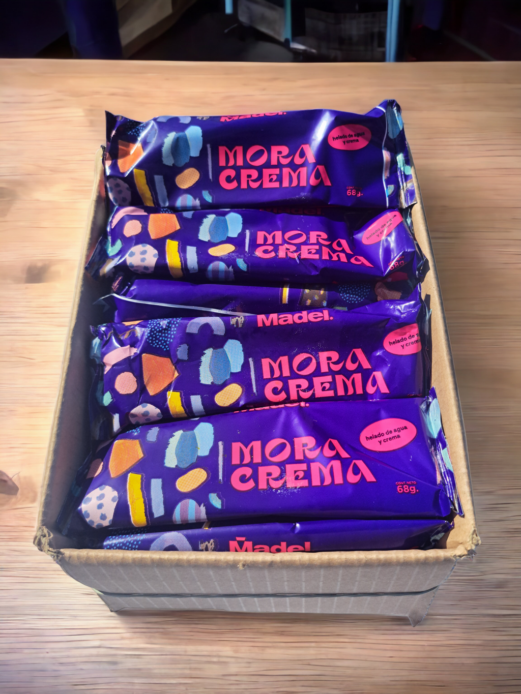 Cajas de Paletas de Mora Crema  (48 paletas)